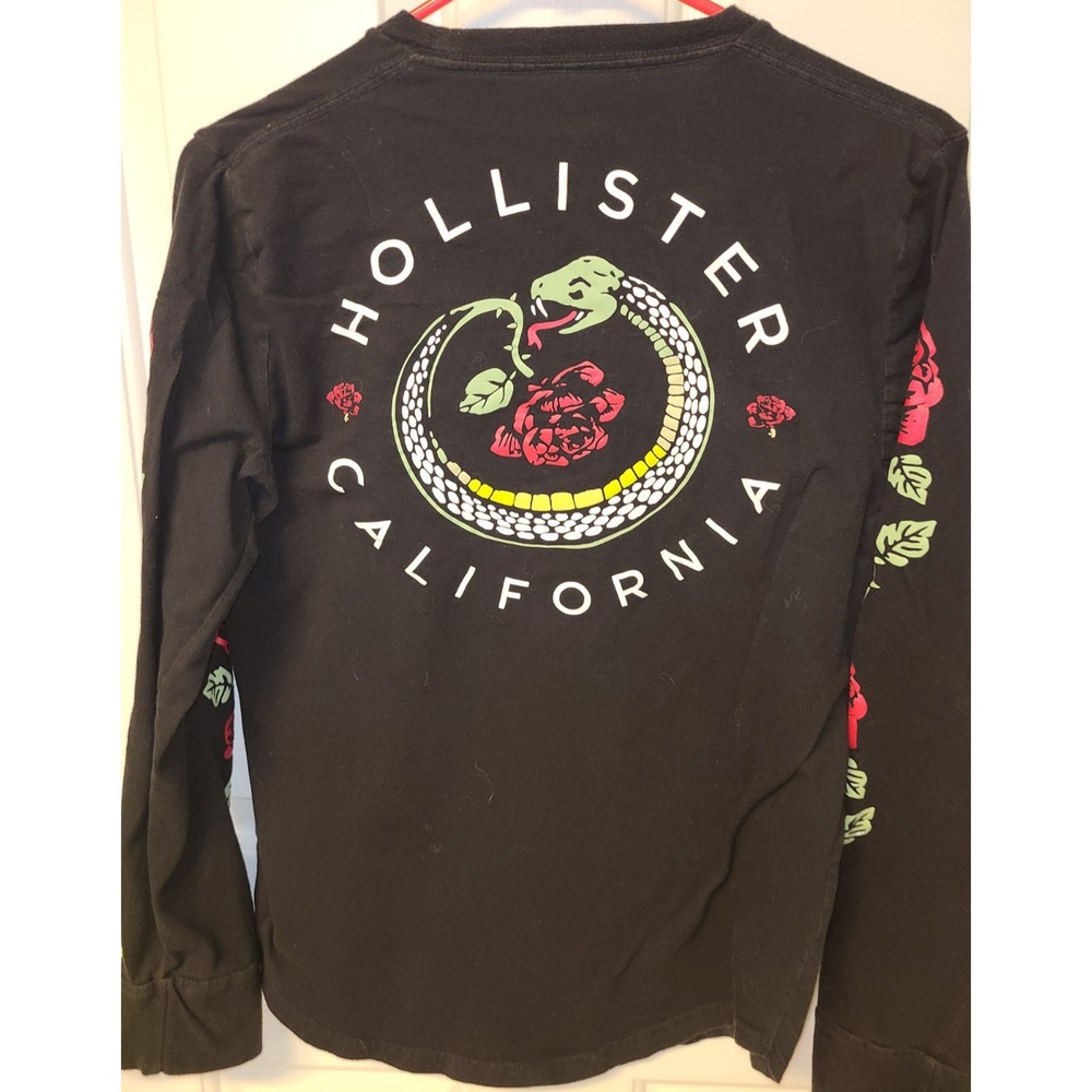 Hollister Graphic Tee T Shirt Women Long Sleeve‎ Small Black Roses Snake Street